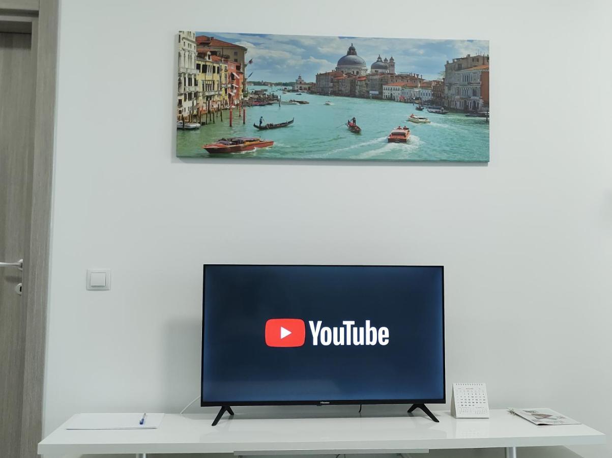 Simona Apartament Iulius Mall Iasi Exteriör bild